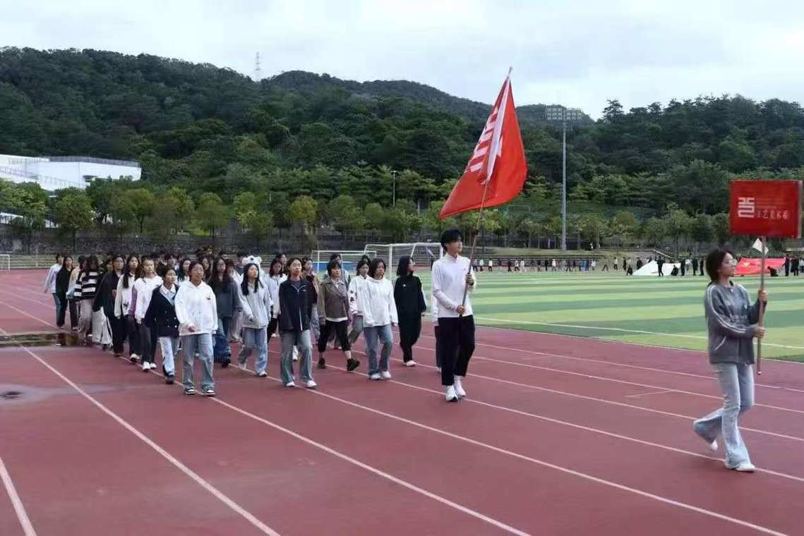 凝心聚力备盛会，青春逐梦展风采
