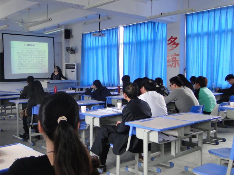 工艺美术学院第二届说课程比赛第一场落下帷幕