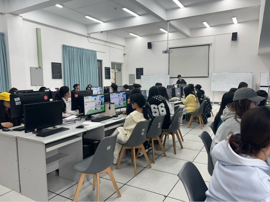 无烟校园 你我共建 —工艺美术系主题班会活动