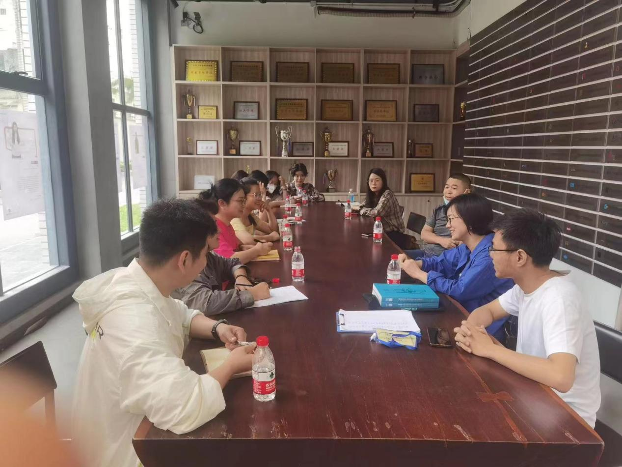 宝玉石鉴定与加工教研室教学团队赴广东轻工职业技术学院进行调研